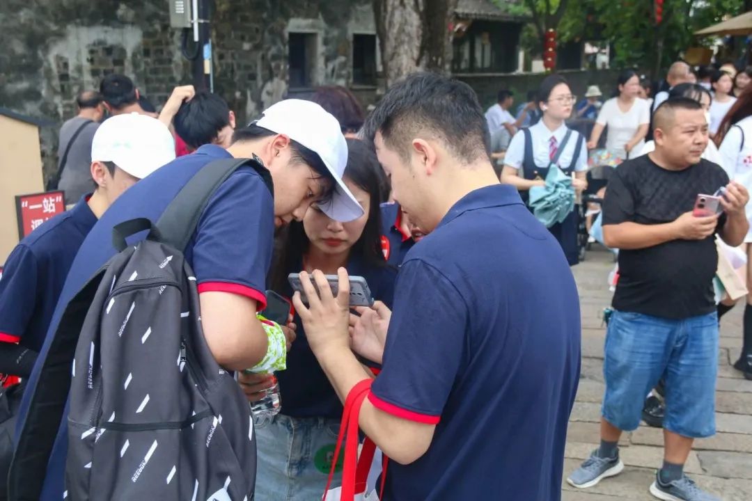 我們一起奔赴山海，領(lǐng)跑未來！