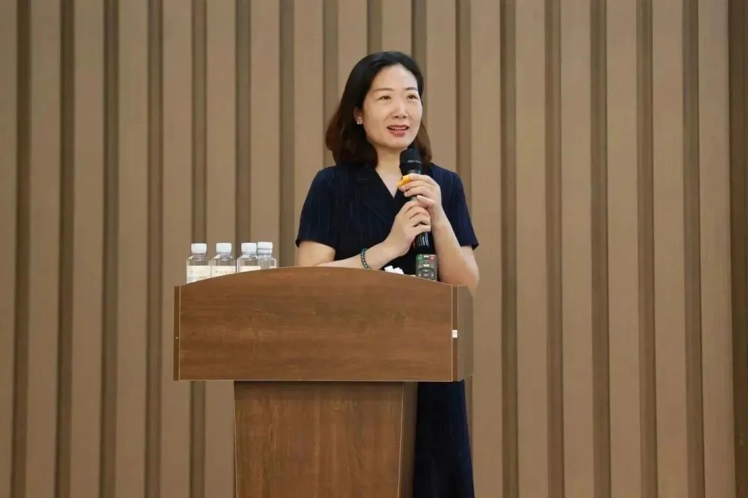 我們一起奔赴山海，領(lǐng)跑未來！
